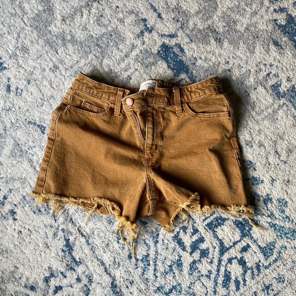 Camel brown denim frayed jean shorts